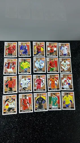 Kit figurinhas legends originais 1 kit bronze 1 kit lilás