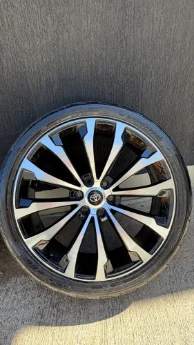 Roda Aro 24 Hilux 6x139 Nova c/ Pneus 90% 