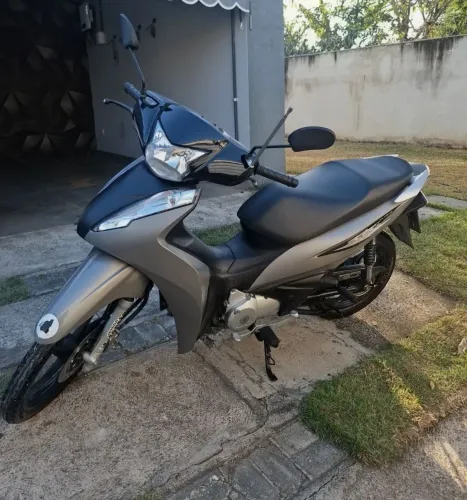 Honda Bis muito nova