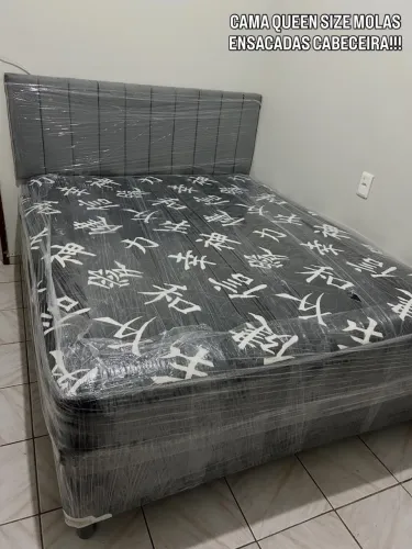 Cama Queen com cabeceira