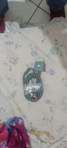 Esse é o cabo AV do Xbox 360 ?É o cabo original que vem com o console pra ligar na TV