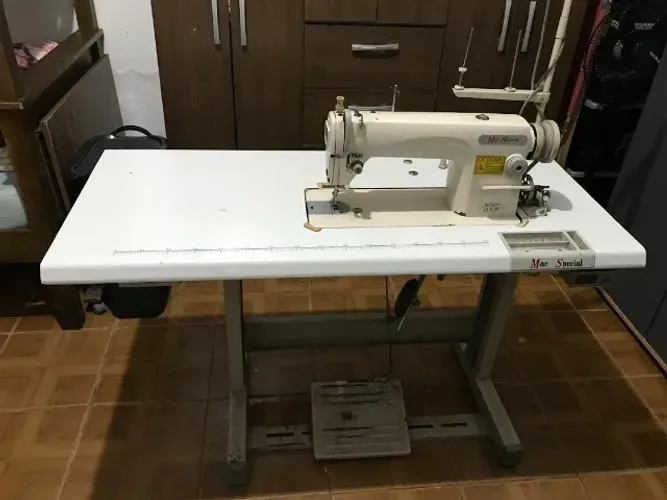 Máquina de Costura Industrial Reta Mac Special CS-8700 Completa e Funcionando