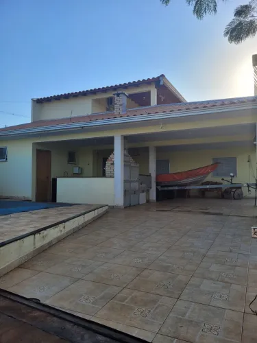 Vendo sobrado no condomínio mandijuba do ivai
