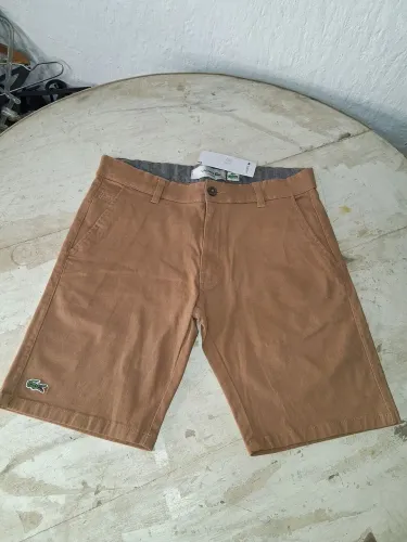 Bermuda nova Lacoste tamanho 42