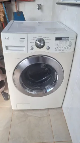Máquina de lavar e secar LG 10,5 Kg 220V