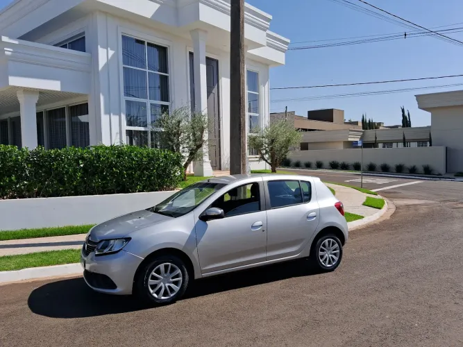 Renault Sandero Expression Hi-power 1.6 8V 5P 2015