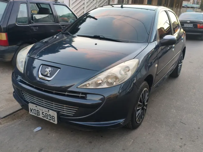 Peugeot 207 XR 1.4 Flex 8V 5P 2012
