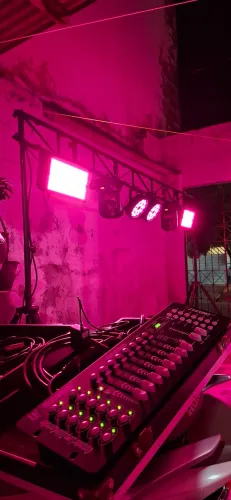 Aluguel de Iluminação para pequenos eventos 