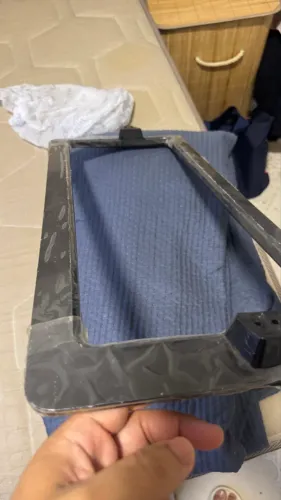 Pé para TV AOC
