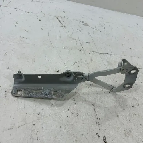 Braço Dobradiça Esquerda Land Rover Freelander 2 2011 A 2012