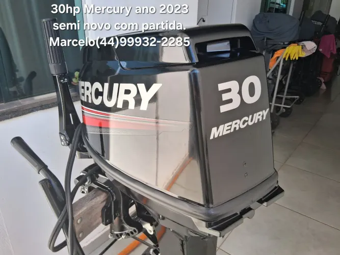 Motor de popa 30hp Mercury ano 2023 partida elétrica bem conservado,por menor valor ou 18x
