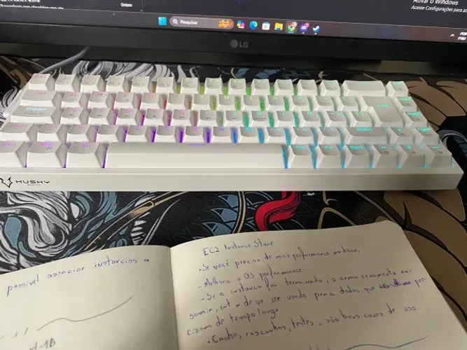 Teclado Mecânico Gamer Husky HailStorm, 65%, RGB, Switch Gateron Brown, ABNT2, Branco - HT