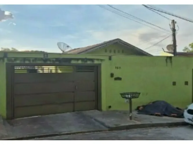 Casa em Leilão - Núcleo Habitacional Beija-Flor - Bauru - SP