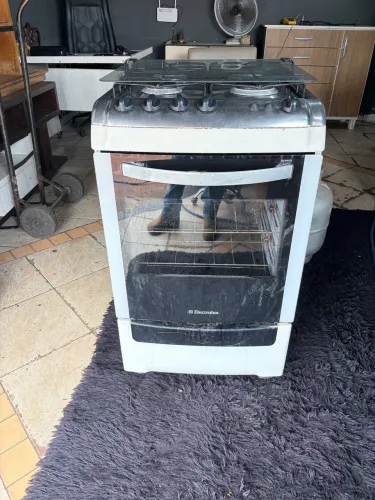 Fogão Electrolux 4 bocas (entrego )