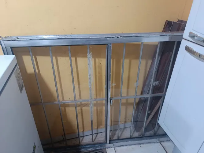 Janela de alumínio