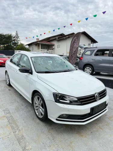 Volkswagen Jetta Highline 2.0 TSI 16V 4P Tiptronic 2016