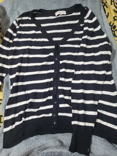 Blusa tricô preta e branca GG renner