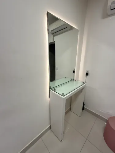 Bancada Cabeleleiro e espelho com Led 