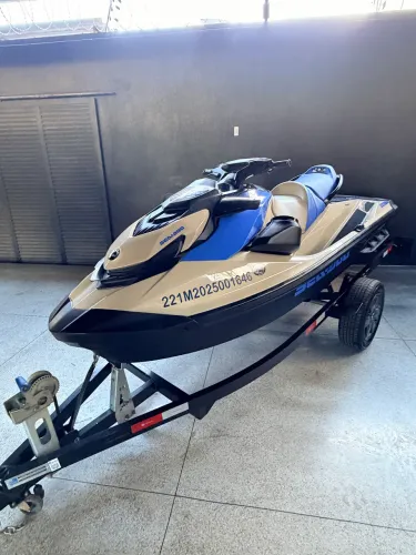 Jet SKY SeaDoo Wake 170 , 31hs, sem carreta R$110.000,00