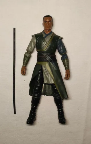 Barão Mordo MCU Marvel Legends 