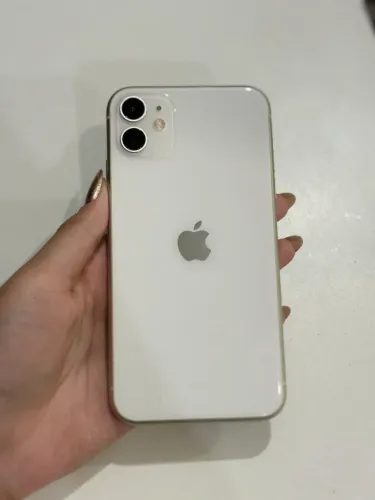 iPhone 11 - usado em ótimo estado