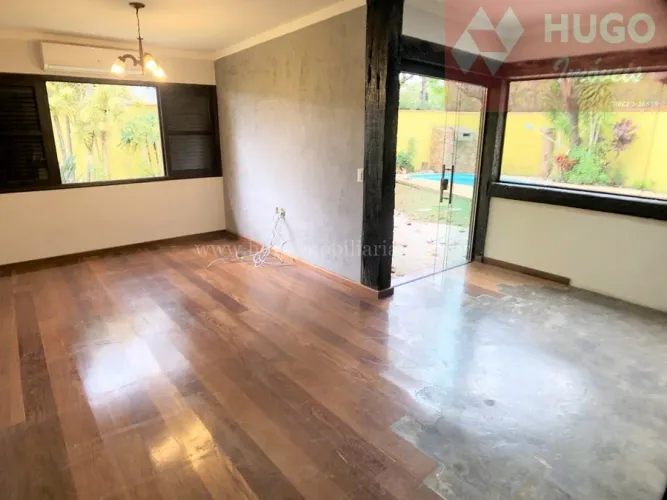 3 dormitórios, 2 suítes com 427m² de terreno