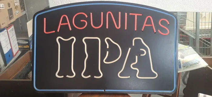 LUMINOSO LAGUNITAS