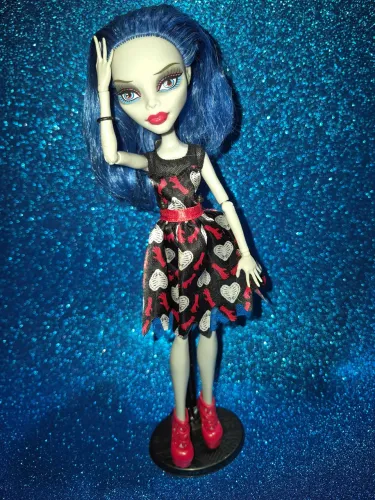 Ghoulia love not dead monster high