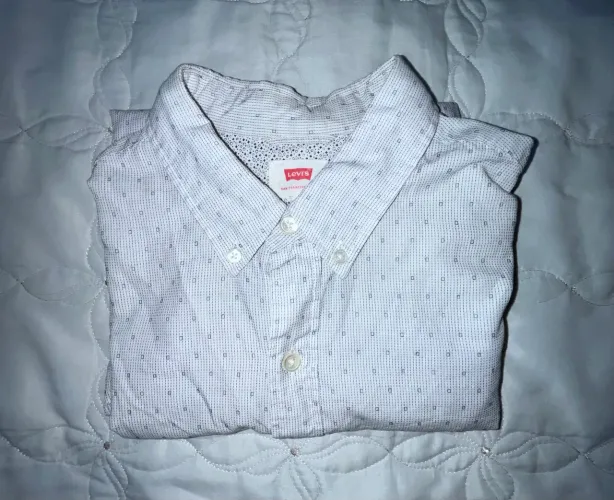 Camisa levis