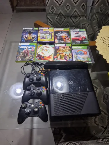Xbox 360 super slim