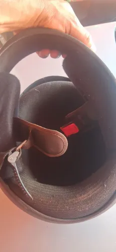 Capacete usado 56