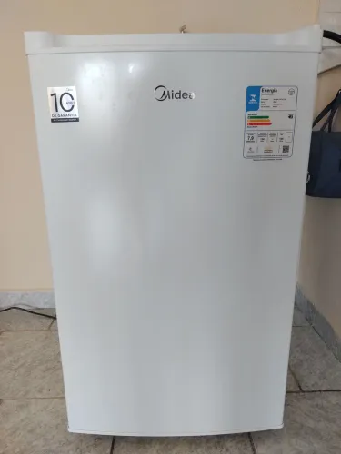 Frigobar Midea 124 Lts