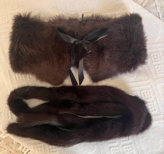Gola com cauda vintage Zibelina