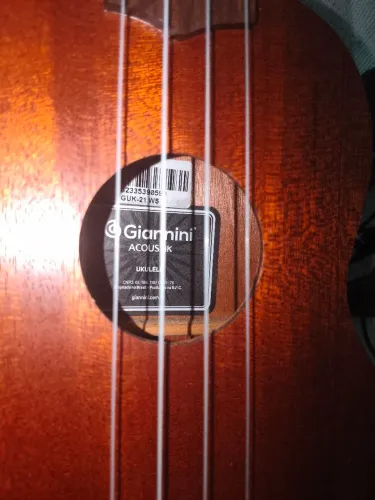 Ukulele Gianini + Captador + brinde