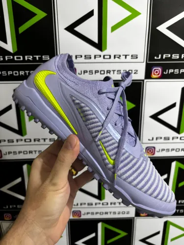 Chuteira society Nike Phantom