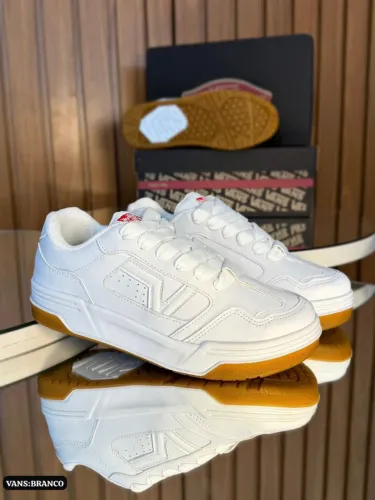 Vans Knu Skool All White | Cabedal em Couro e Lona Premium, Língua Puffy Acolchoada