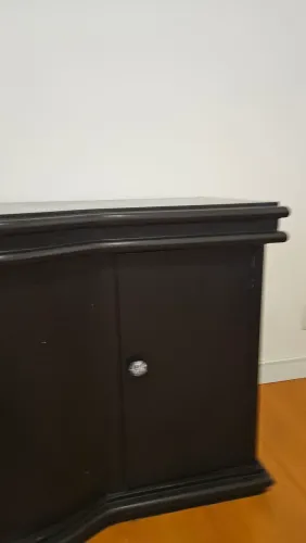 Aparador/armário para louça em Mogno.