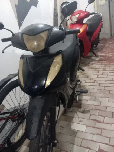 Vendo uma moto JET Shineray