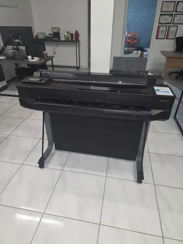 IMPRESSORA PLOTTER HP T520 USADO
