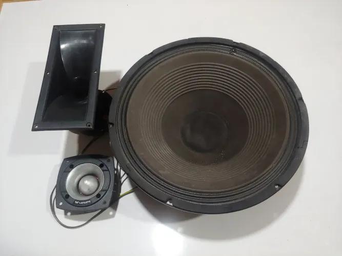 Kit de som Alto-falante woofer, Corneta e Tweeter