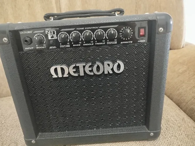 Cubo Meteoro para Guitarra