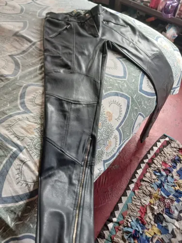 Calça feminina exclusiva