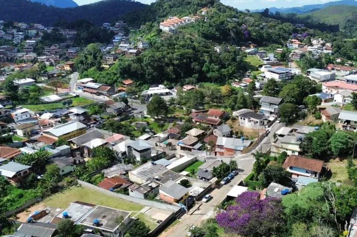 Condomínio Residencial Leal Somente 7 Casas à venda no Bairro Nova Suíça.