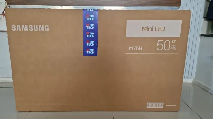 Smart TV Samsung 50" Mini LED 4K M75H Na Caixa