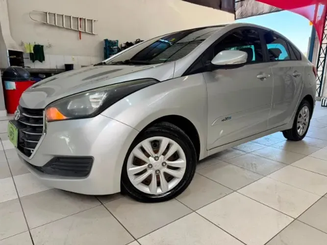 Hyundai HB20S C.plus/c.style 1.6 Flex 16V Mec.4p 2017