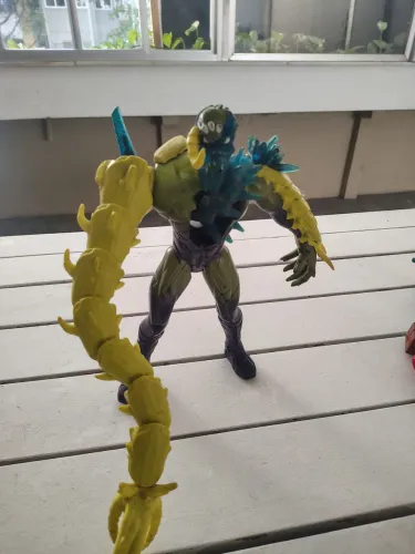 Extroyer Mega Larva