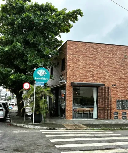 Alugo Sala comercial na Jatiúca, medindo 21m² para