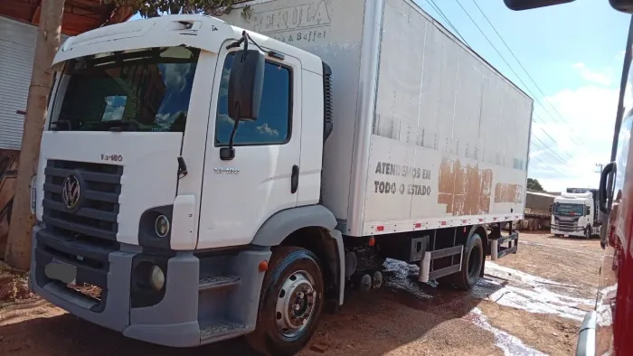 VW 13.180 baú Toco