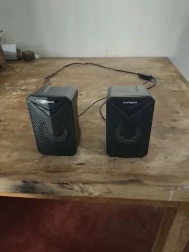 Caixinha de Som Pc KAPBOM Com Led