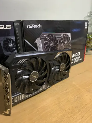 Placa de vídeo RX 9060 XT 8GB Challenger Asrock